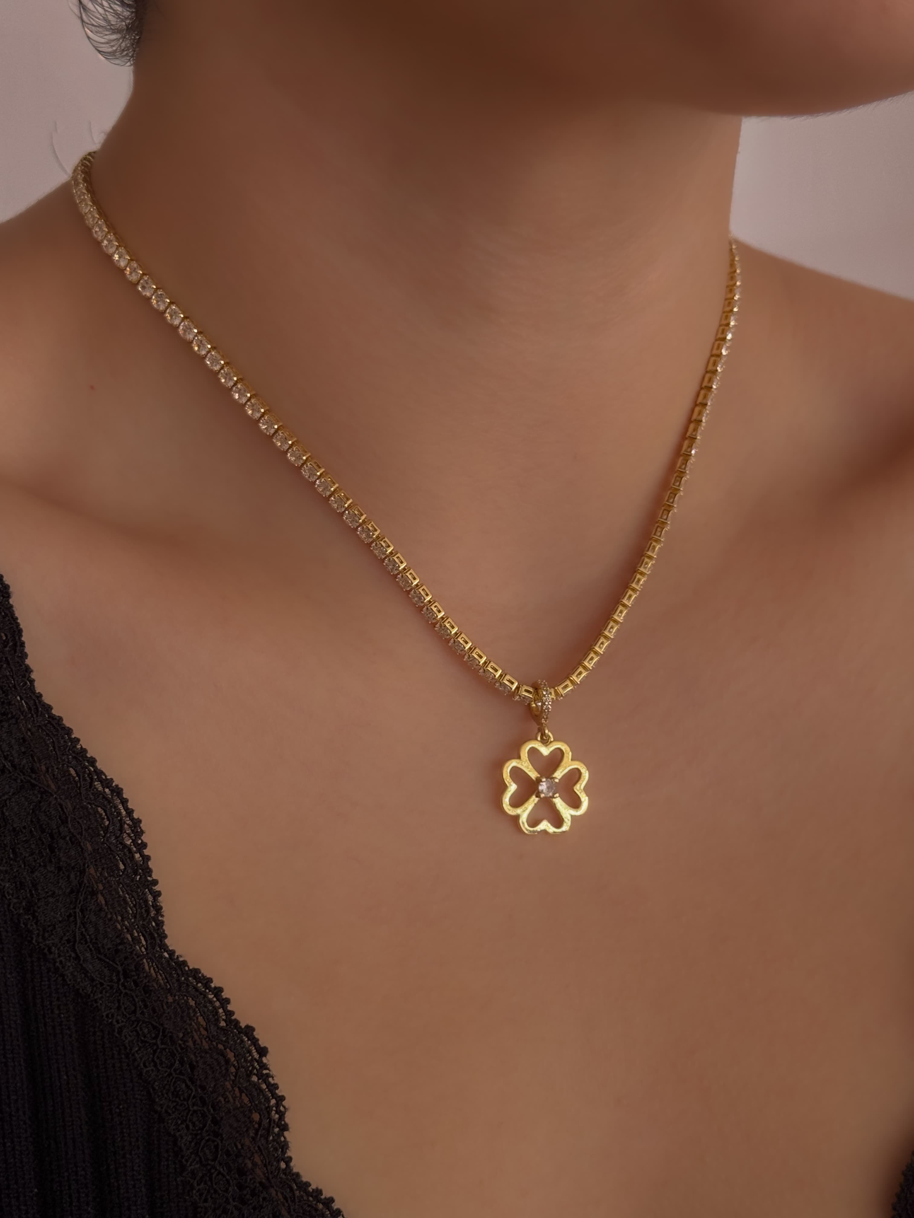 COLLAR LUCKY