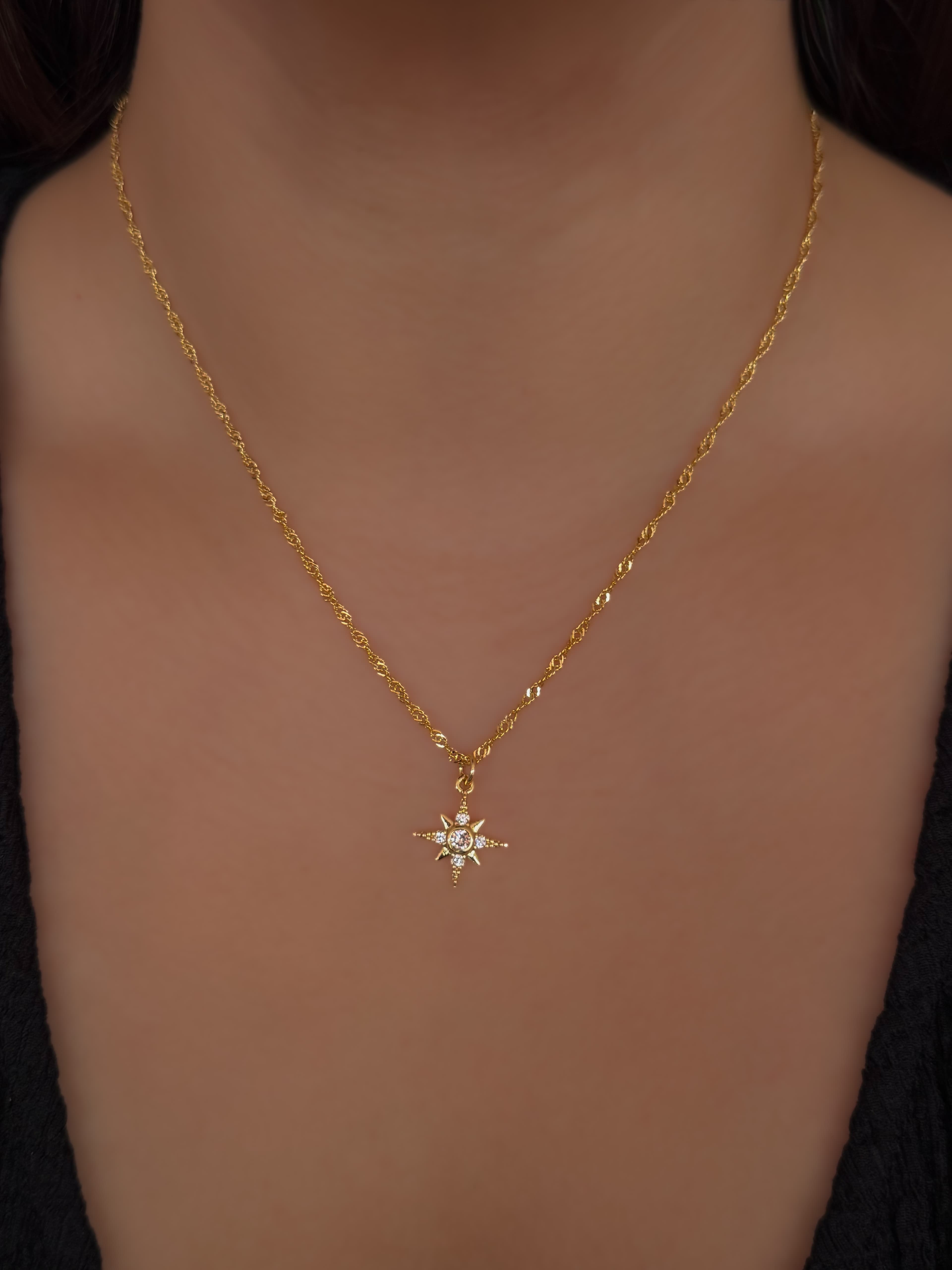 COLLAR STAR