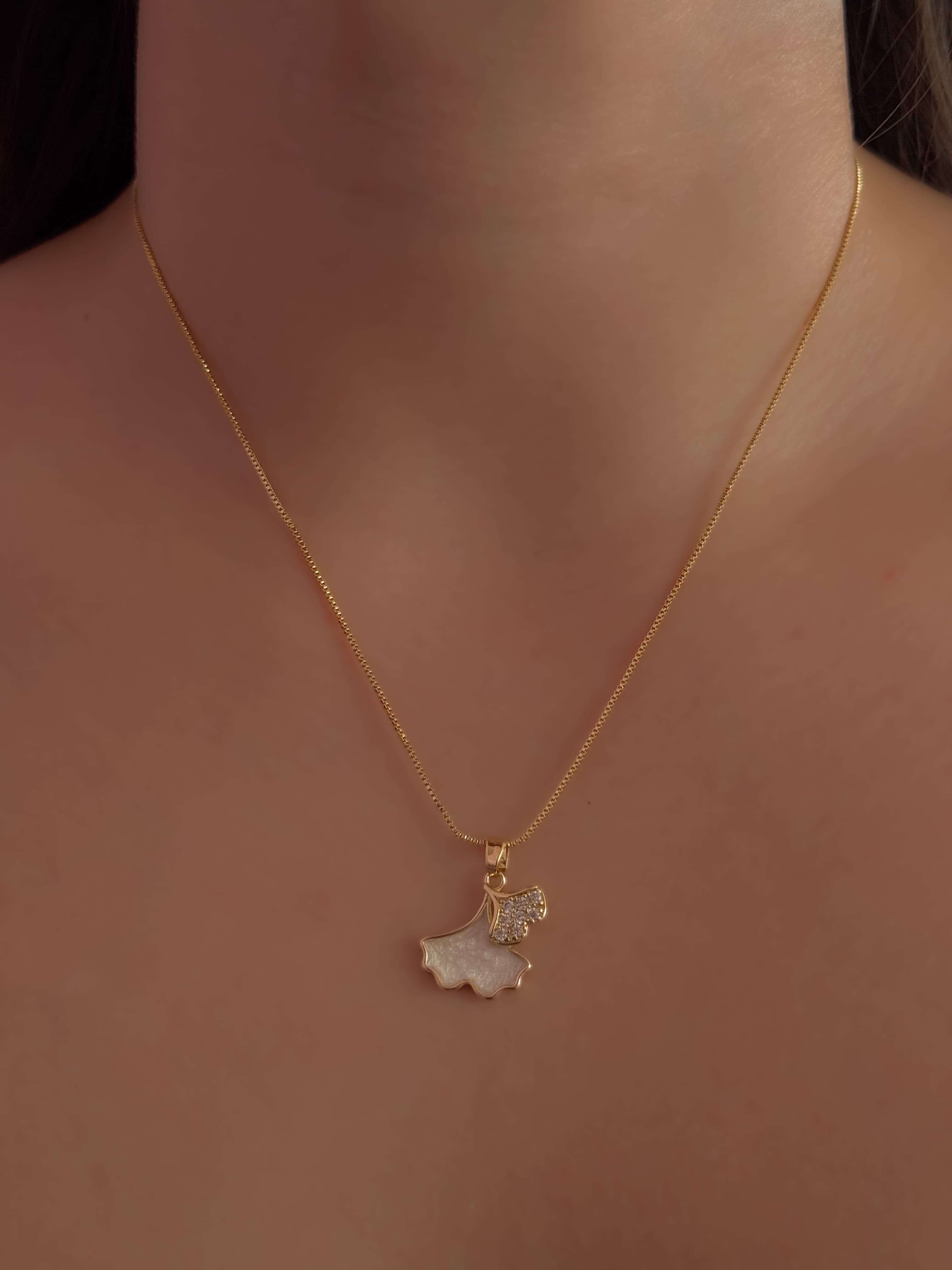 COLLAR ALBA