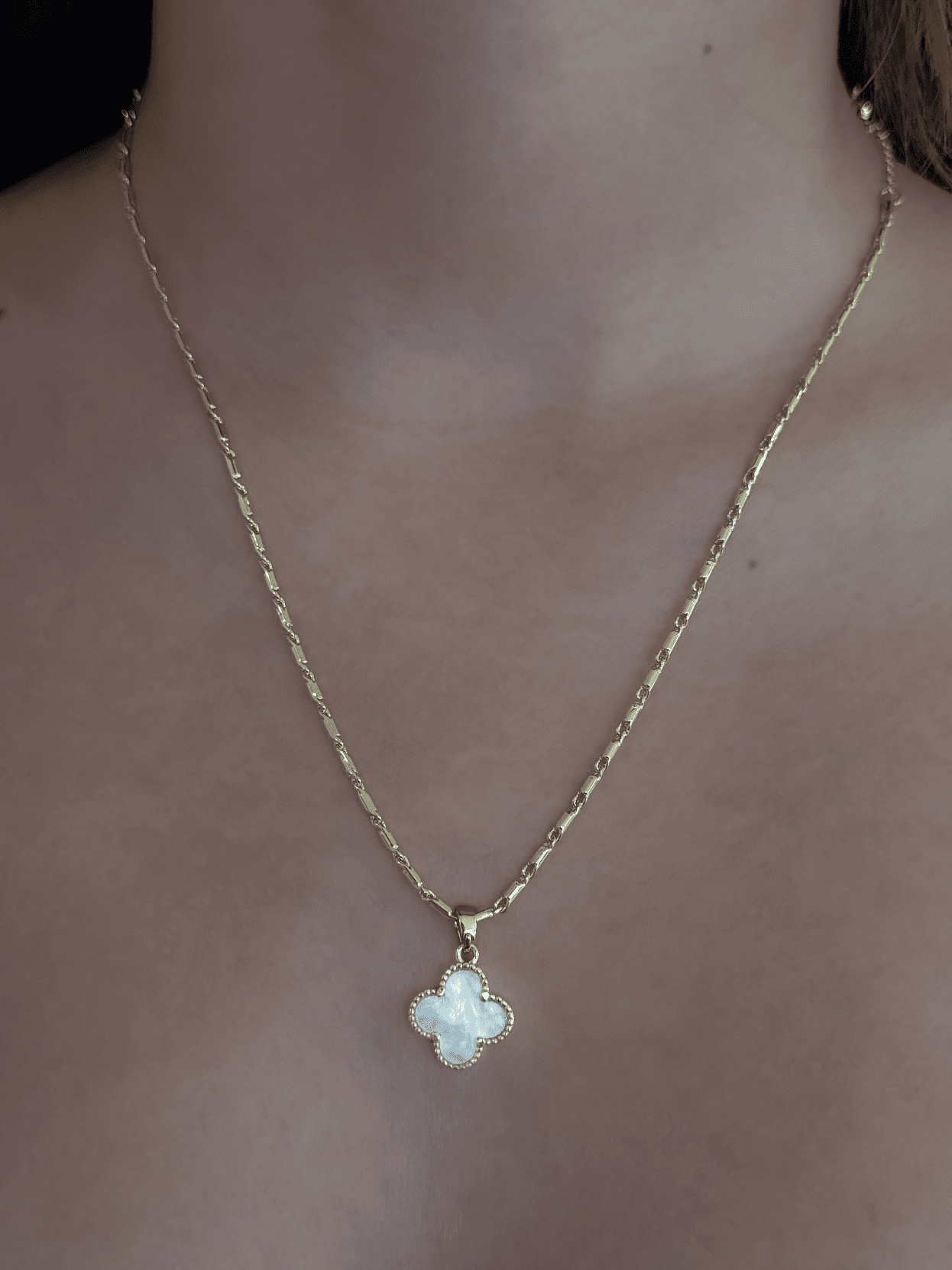 Collar Lucy