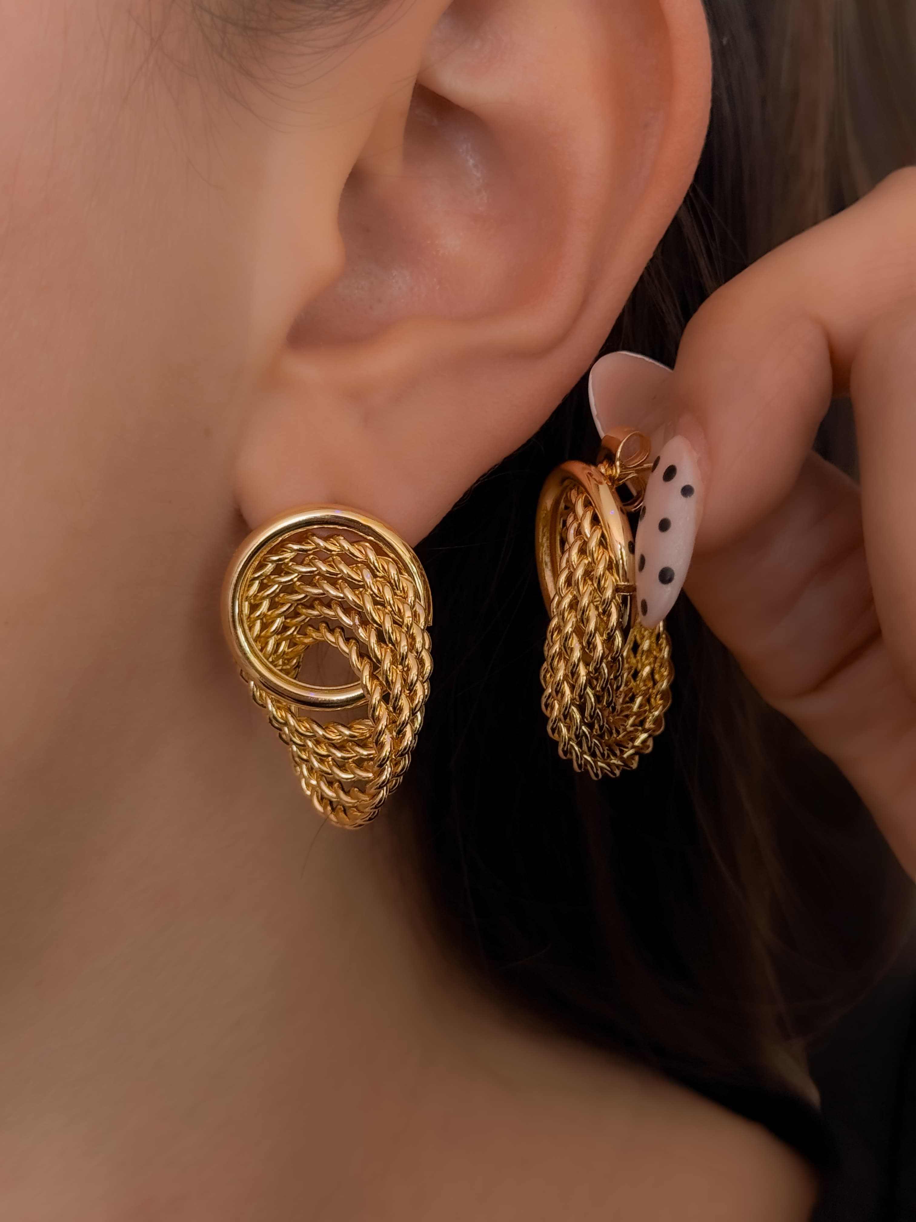 ARETES ALESSIA