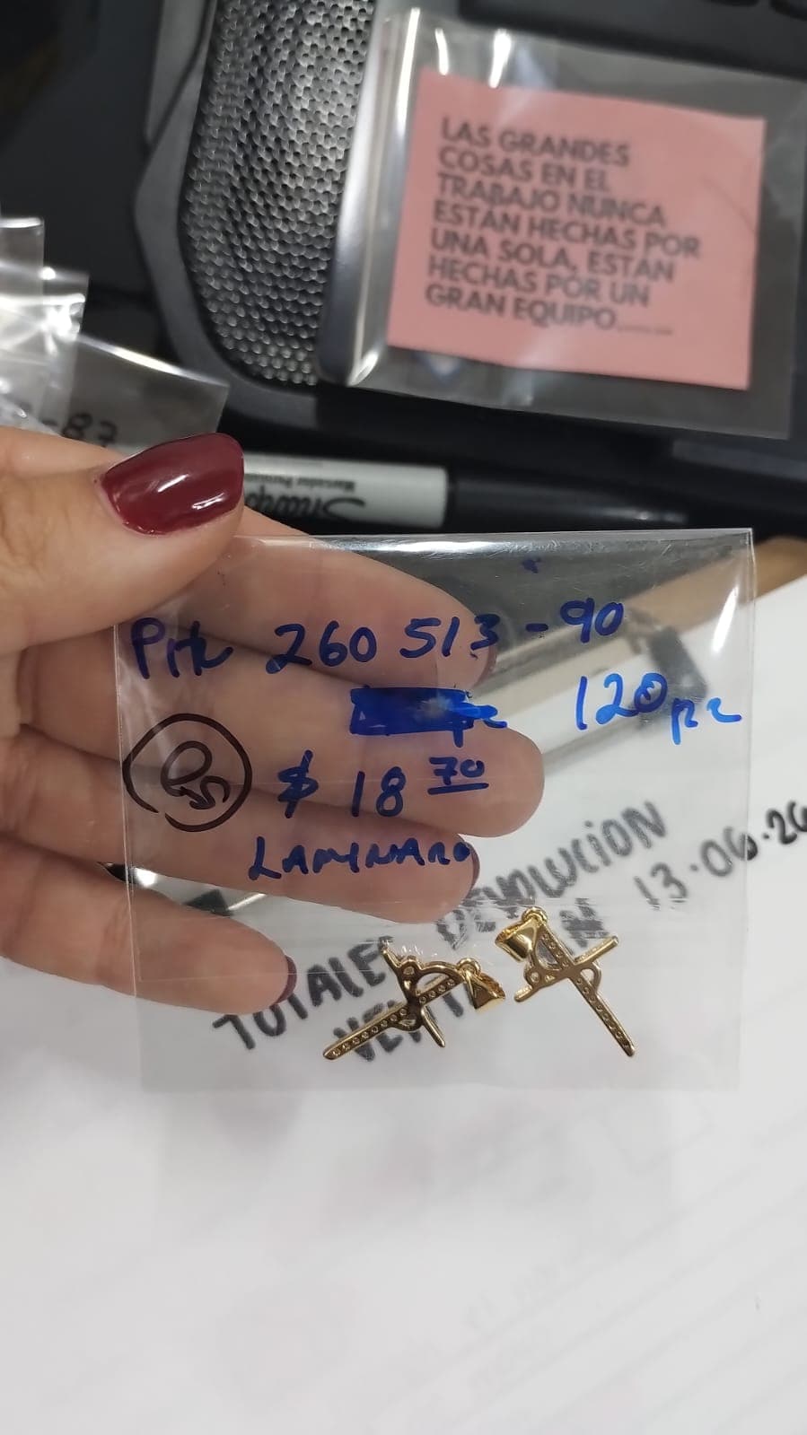 CRUZ CON ZIRCONIAS FE