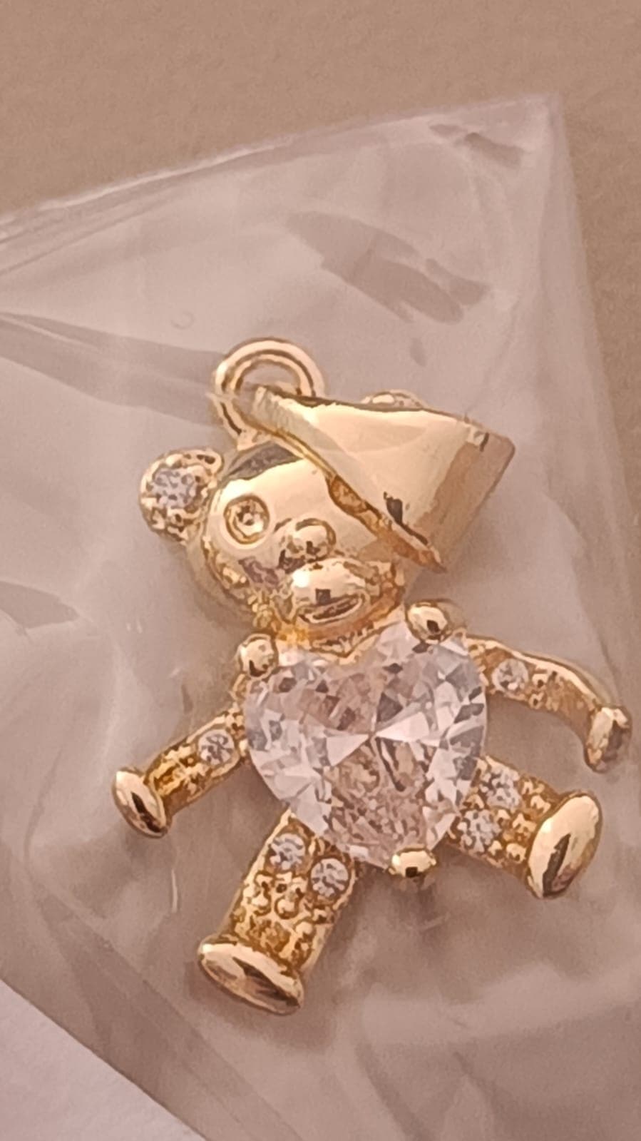 DIJE OSO CORAZÓN CON ZIRCONIA