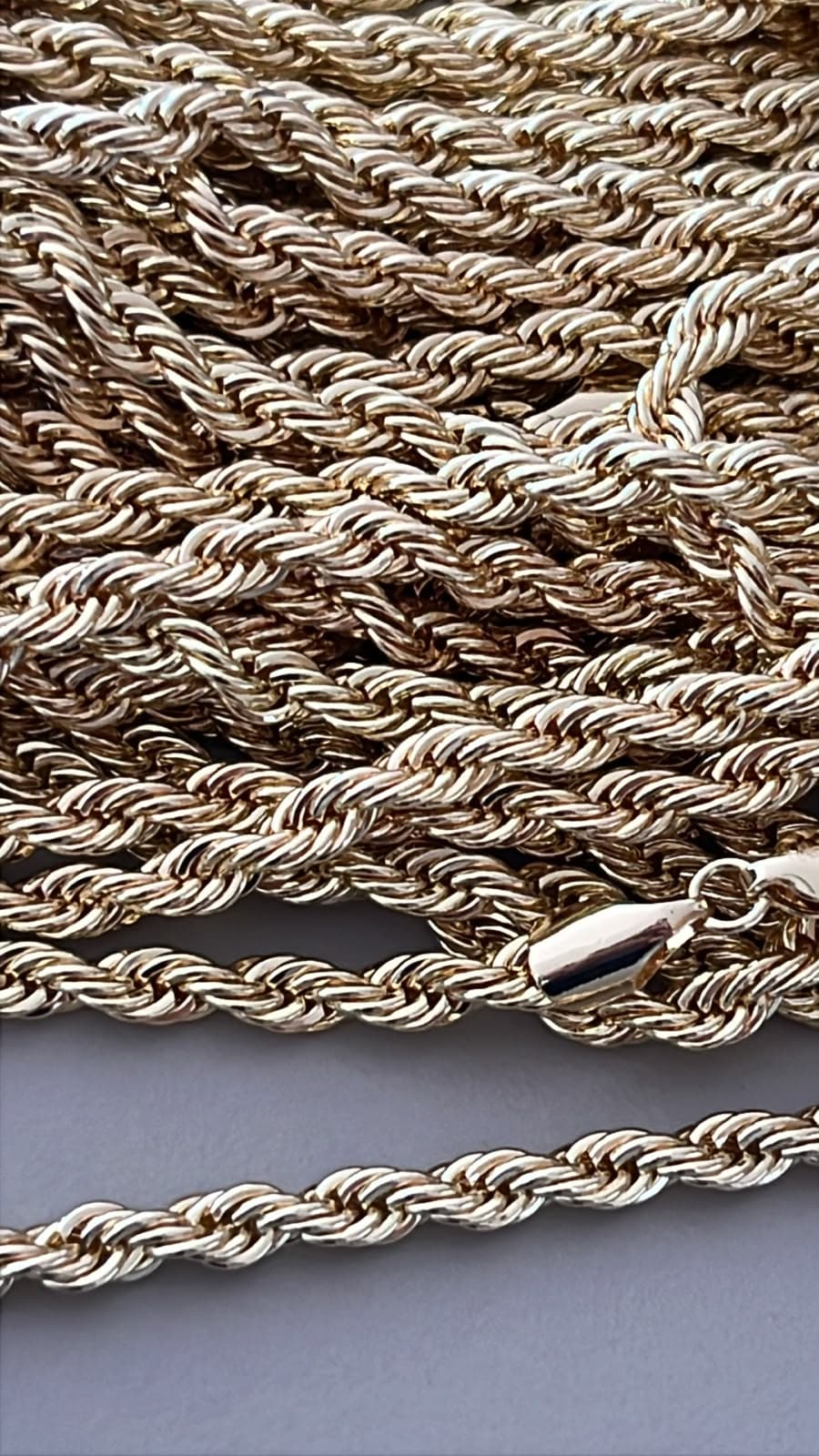 CADENA TORSAL DORADA 4MM
