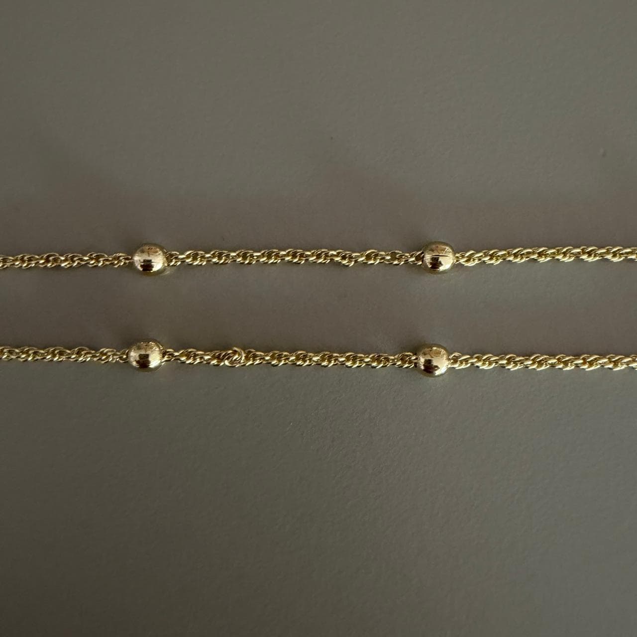 CADENA TORSAL CON BOLITA DEL 4