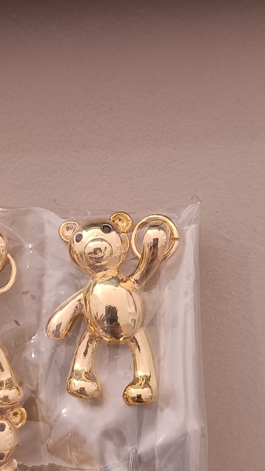 DIJE OSO 3D MANITA ARRIBA