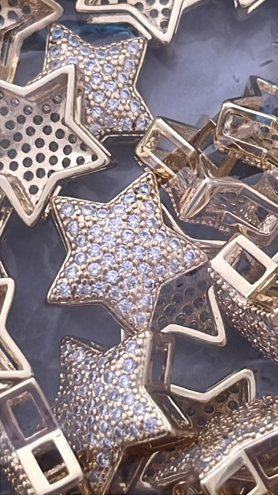 ESTRELLA CON ZIRCONIAS